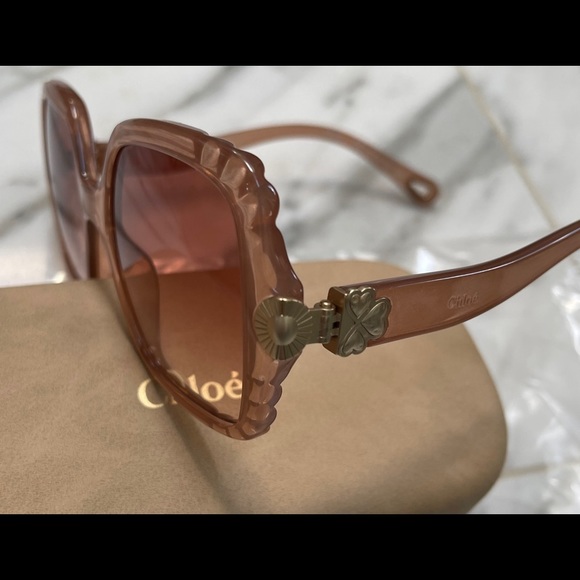 CHLOE SCALLOPED NUDE PINK TRANSPARENT SQUARE SUNGLASSES SUN  HEART MOTIF HINGES - Picture 7 of 16
